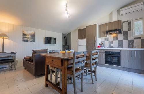 Joyeuse House | Gîte Figuier – Village de Gîtes with Pools, Tennis & Family Amenities