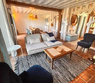 Le Palais House | Gîte Gilles
