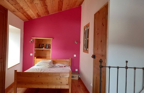 Saint-Germain-Laprade House | Gîte Granet ,petite Maison de Bourg Avec Cour Privative