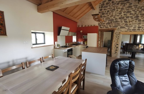 Faverolles House | Gîte la Forge Faverolles – Renovated 3-Level House, Nature & Heritage