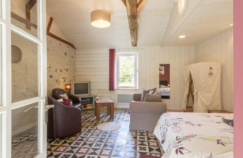 La Haie-Fouassiere House | Gîte La Haie-Fouassière, 3 pièces, 5 personnes - FR-1-306-817