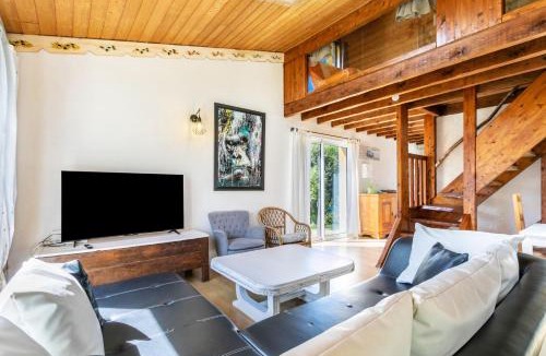 Ploumagoar House | Gîte les 3 pins