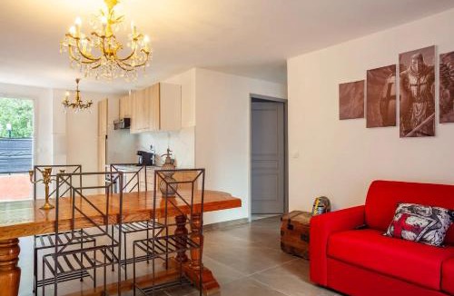 Ginasservis House | Gîte - Les Salons du Bastier