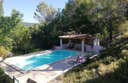 Pierrevert House | gîte nature campagne calme piscine spa