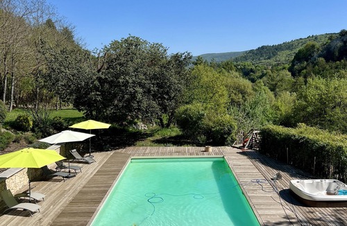 Cereste Apartment | Gîte Nature en Luberon - LE Bleu DU SUD