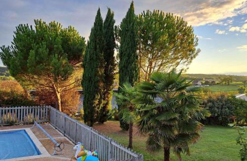 Cherveix-Cubas House | Gîte rustique avec piscine privée et Wifi - FR-1-616-70