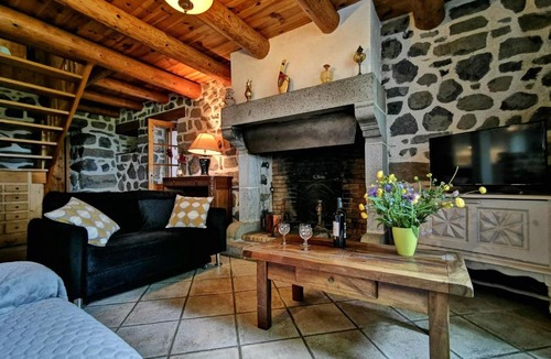 Saint-Julien-Chapteuil House | Gîte Saint-Julien-Chapteuil, 4 pièces, 6 personnes - FR-1-582-326