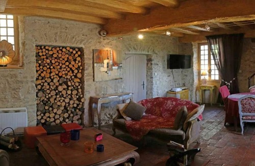 Chammes House | Gîte Sainte-Suzanne-et-Chammes, 3 pièces, 4 personnes - FR-1-600-179