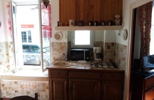 Asquins Apartment | Gîte Sous L' Orme