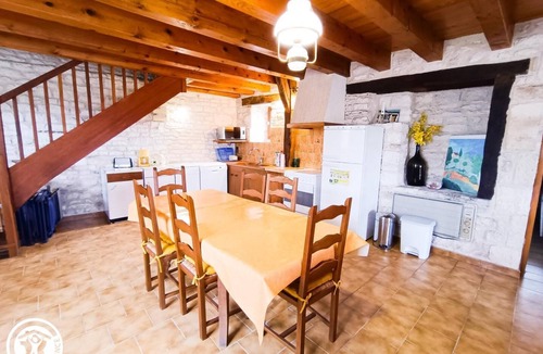 Lalbenque House | Gîtes de France® - La Bergerie