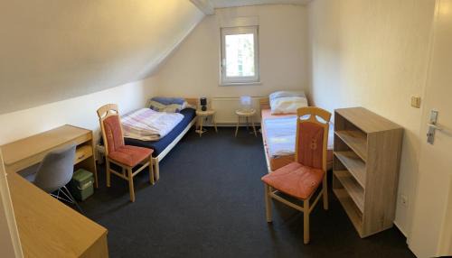 Goeppingen House | Günstige Monteurzimmer - oder als ganzes Haus zu vermieten
