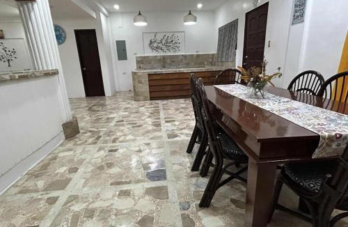 Kabankalan City Apartment | G-Apartment Three-Bed Haven