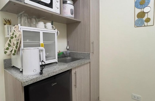 Cubao Apartment | g staycation