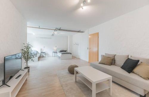 Oschelbronn Apartment | G01 schöne Souterrainwohnung - Self Check-In ideal für Teams und Monteure