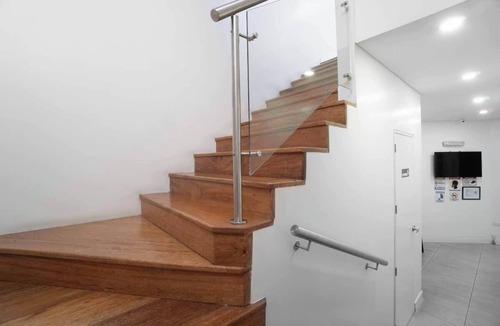 Cali Apartment | G204 |Fresh Studio | A/C | Fast WiFi | Granada