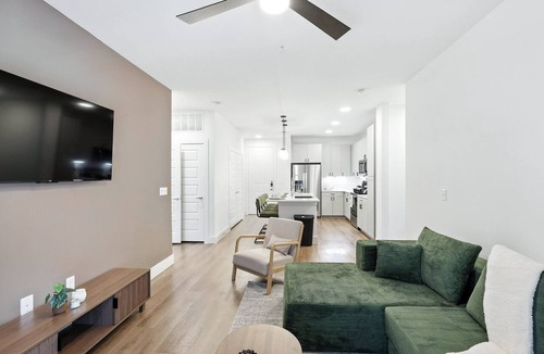 Fort Worth Condo | G36 Beautiful 2Bed-2Bath Condo by Traveller's Comfort in Downtown Fort Worth