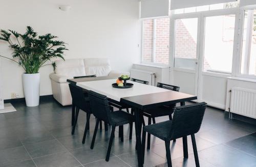 Zele House | Gadering