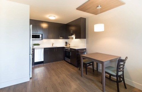Vancouver Hotel | Gage Suites at UBC