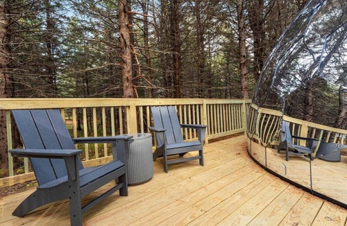 Sullivan Cabin | Gaia Nook-Mirror Dome with Private Bathroom