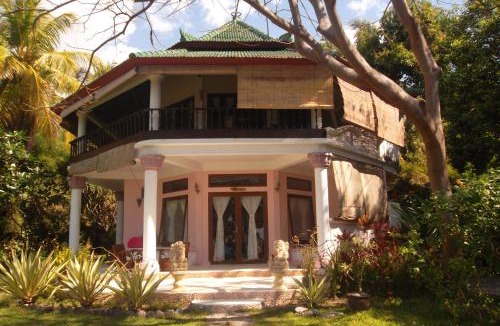 Tejakula Hotel | Gaia-Oasis Beach Resort