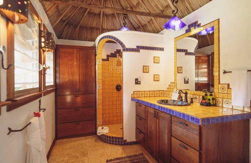 San Antonio Hotel | Gaia Riverlodge