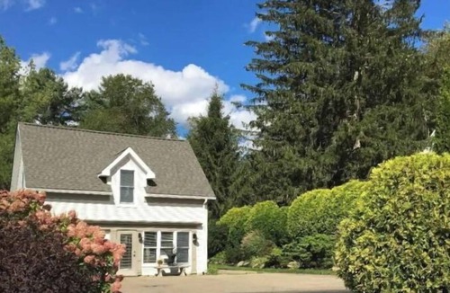 Coudersport Apartment | Gail Eustace Dupont Guesthouse