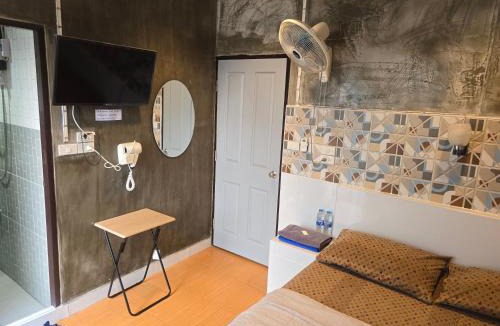 Ramkhamhaeng Apartment | Gail's Hostels