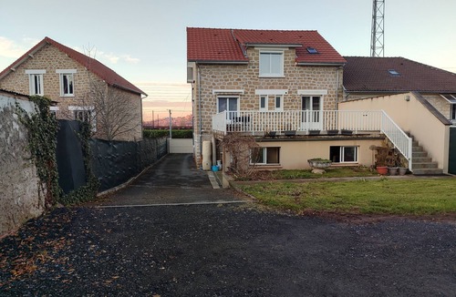 Brive-la-Gaillarde House | Gaillarde - Maison pour 8 avec grand jardin
