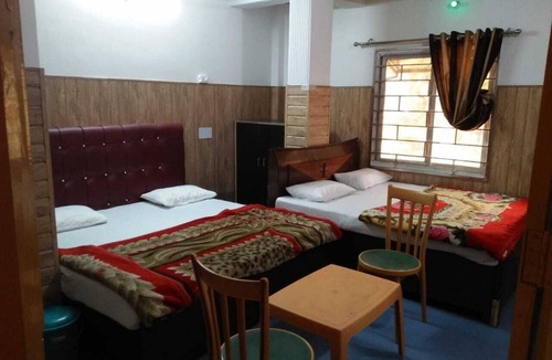 Lansdowne Hotel | Galaxy Hotel