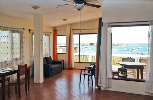 Puerto Baquerizo Moreno Apartment | Galeodan Penthouse - Spectacular Sunsets on the Bay - Ideal for Honeymooners