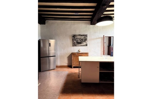 Barcus House | Galhareta - La Maison Rose, 18th century manor house with swimming pool in the Basque Country