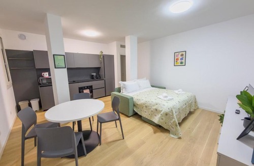 Gallarate Apartment | Gallarate Smart Home - 10 min Train Station
