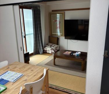 Higashi-osaka Apartment | Gallery Compass- Art Apartments Osaka with Breakfast Free Parking