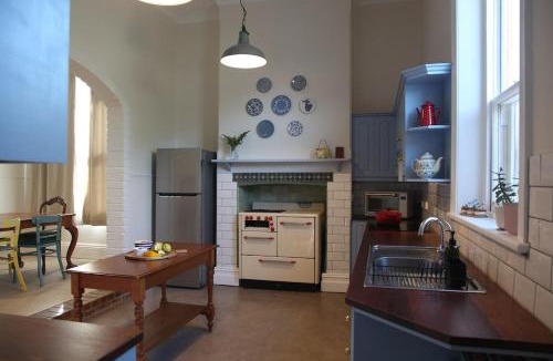 Moonta Bay House | Gallery on Ryan - Historic villa in the town centre