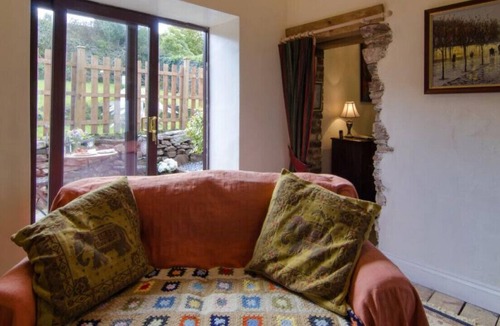 Galmpton House | Galmpton Stable - One Bedroom House, Sleeps 2