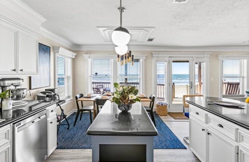 Galveston House | Galveston Beachfront House On The Sand!