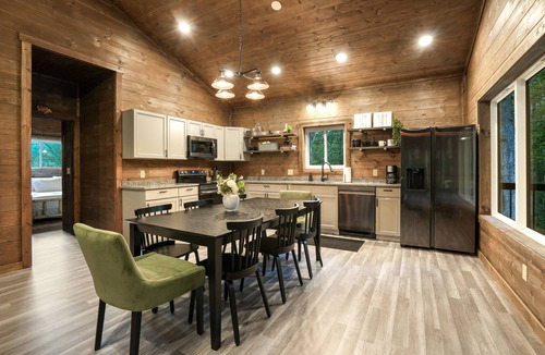 McArthur Cabin | Game Haven | Hocking Hills, Game Room, Hot Tub