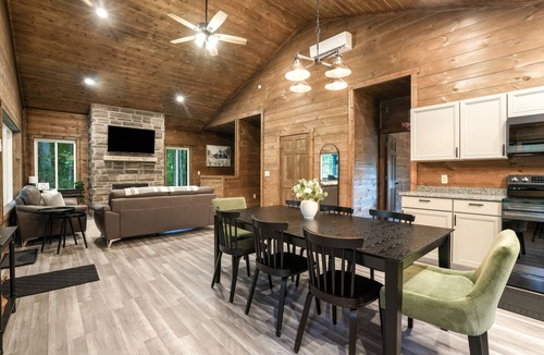McArthur Cabin | Game Haven | Hocking Hills, Game Room, Hot Tub