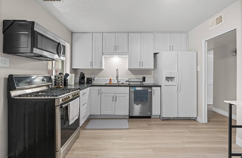 Jewell Heights - Hoffman Heights House | Game house for groups Yard BBQ Near Denver