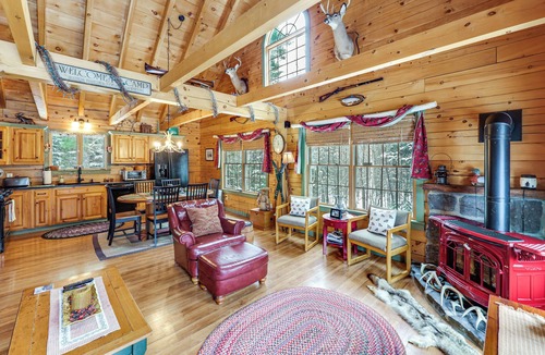 Stratton Cabin | Game Room, Deck! Cozy Ski Cabin Near Sugarloaf