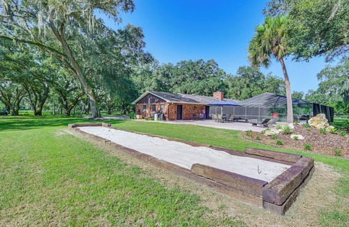 Bearss Plaza House | Game Room! Group Getaway 7 Mi to Adventure Island