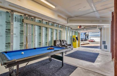 Ocean Gate House | Game Room, Kayaks, Steps to the Ocean!