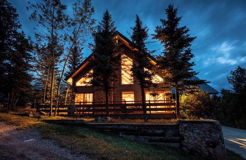 Columbine Lake Cottage | Game Room + Views: Cabin Near Purgatory Resort!