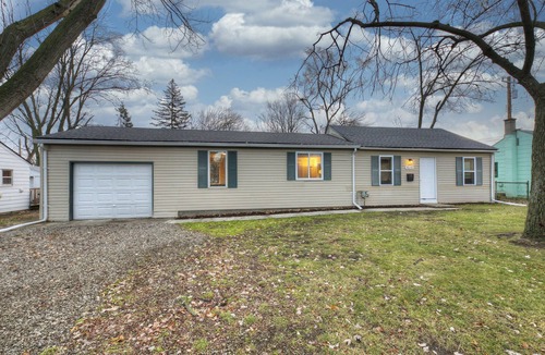 Westland House | Game Time- 3 bed, 1 bath whole house