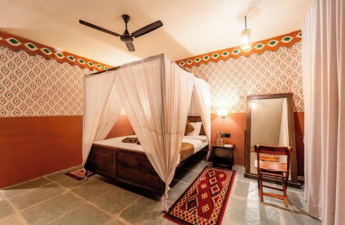 Manasa Hotel | Gandhisagar Forest Retreat
