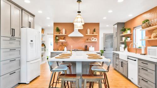 Yucca Valley Villa | GanEden! Peaceful getaway Firepit, spa, yoga studio, fire pit, Joshua Tree