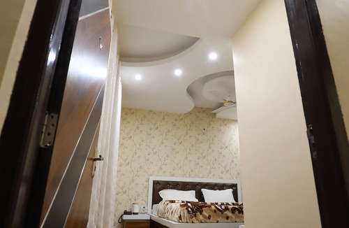 Rishikesh Hotel | Ganga Forest View