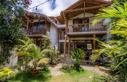 Ayampe House | Ganso & Búho
