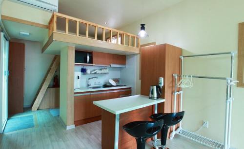 Oeseo House | gapyeong ceongpyeongmulsori pensyeon