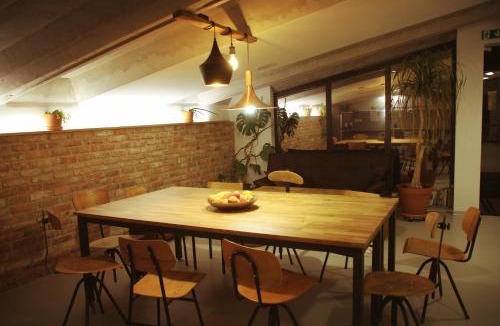 Solkan Hostel | GARAGE HOSTEL